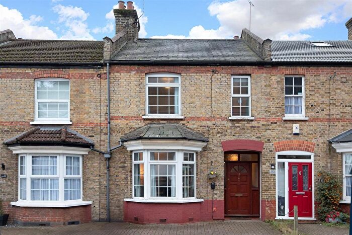 3 Bedroom Terraced House For Sale In Biddulph Road, South Croydon, CR2