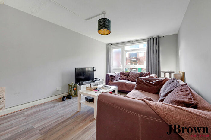 1 Bedroom Flat For Sale In Brydon Walk, London, N1