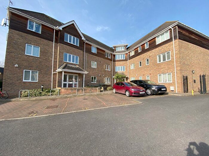 1 Bedroom Flat To Rent In Osborne Street, Slough, SL1