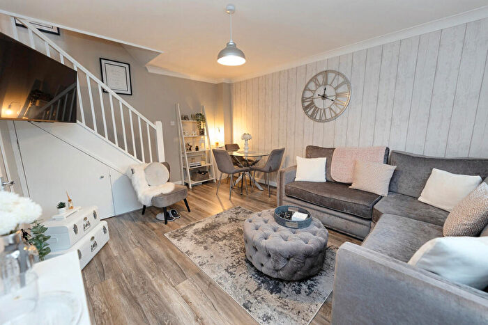 2 Bedroom End Of Terrace House For Sale In Juniper Road, Colchester, CO3