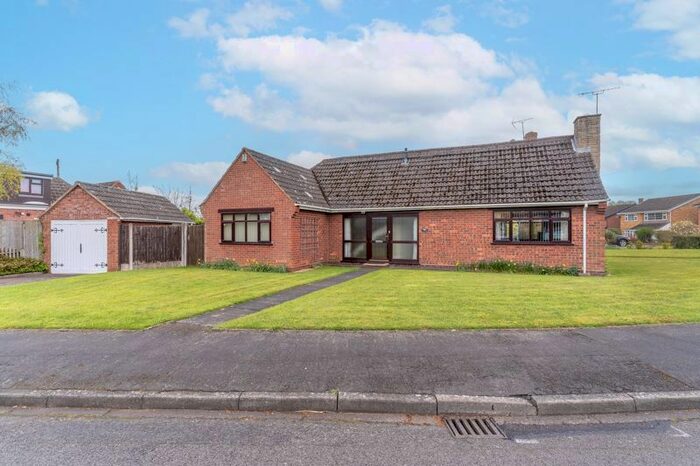 2 Bedroom Detached Bungalow For Sale In Manor Close, Shifnal, TF11