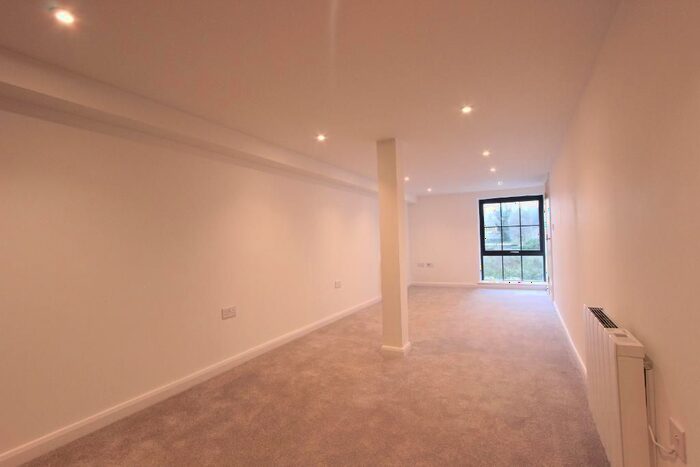 1 Bedroom Flat To Rent In St Radigunds Road, Dover, Dover, CT17