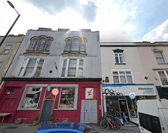 5 Bedroom Terraced House For Sale In West Street, St. Philips, Bristol, BS2