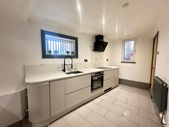 2 Bedroom Flat To Rent In Commonside, Sheffield, S10