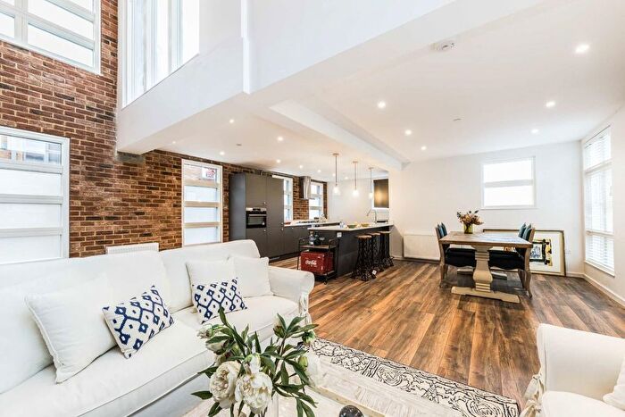 3 Bedroom Property To Rent In Elm Grove, Wimbledon, SW19