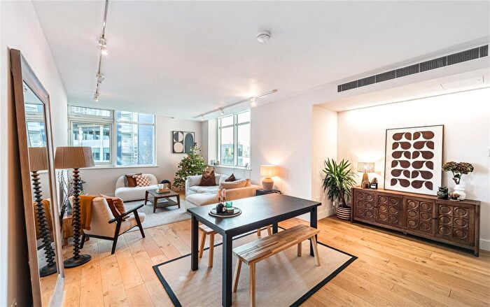 1 Bedroom Apartment For Sale In Waterfront House, Lombard Road, London, SW11