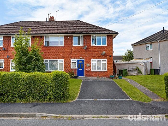 3 Bedroom Maisonette For Sale In Winslow Avenue, Droitwich, Worcestershire, WR9
