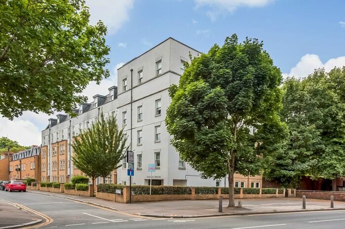 2 Bedroom Flat To Rent In Trafalgar Grove, London, SE10