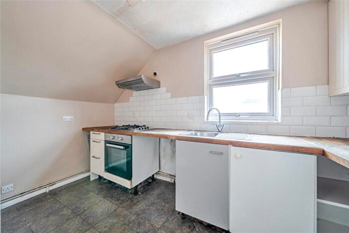 2 Bedroom Maisonette For Sale In Sandway Road, Orpington, BR5