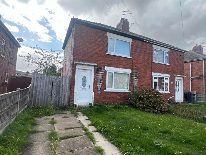 3 Bedroom Semi-Detached House To Rent In Highfield Crescent, Thorne, Doncaster, DN8