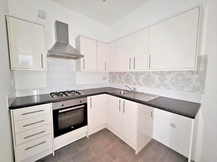 1 Bedroom Flat To Rent In North Circular Road, London, NW10