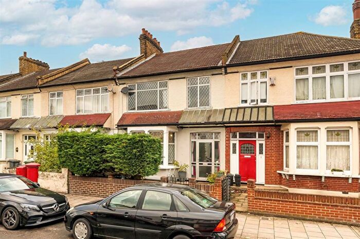 3 Bedroom Property For Sale In Chudleigh Road, Brockley, SE4