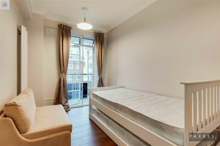 3 Bedroom Flat To Rent In Dorset House, Gloucester Place, NW1