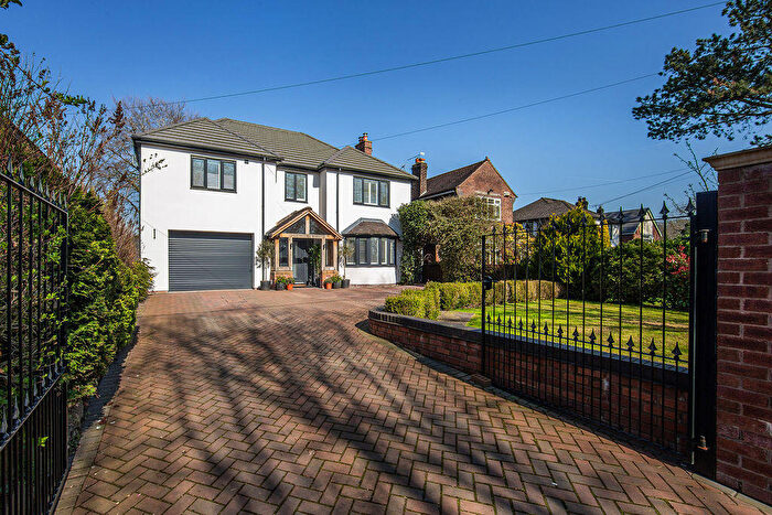 4 Bedroom Detached House For Sale In Weston Lane, Shavington, CW2