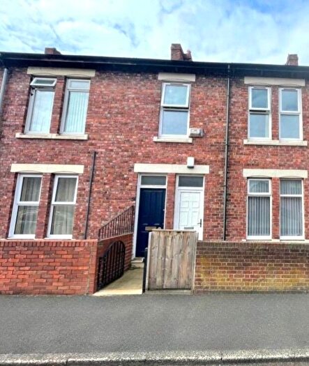 3 Bedroom Flat To Rent In Bensham Avenue, Gateshead, NE8