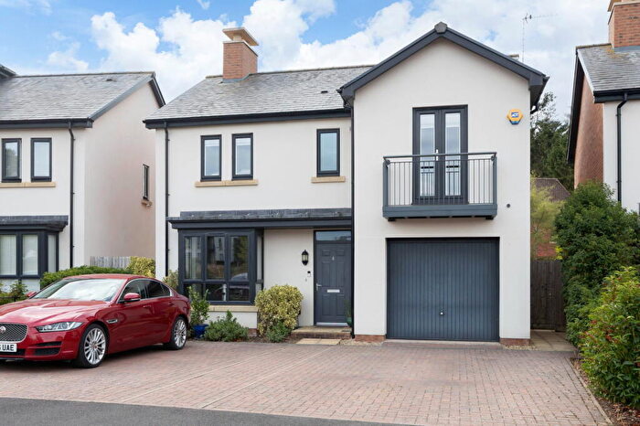 4 Bedroom Detached House For Sale In Wheat Grove, Cheltenham, GL52