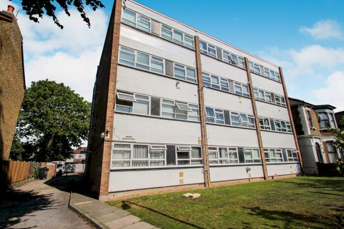 2 Bedroom Apartment To Rent In Reed Mansions, Cambridge Road, Wanstead, E11