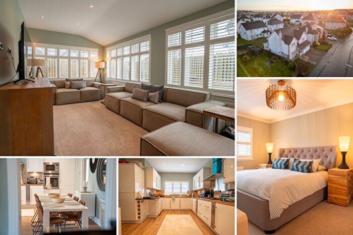 4 Bedroom Detached House For Sale In Shearwater Crescent, Dunfermline, KY11