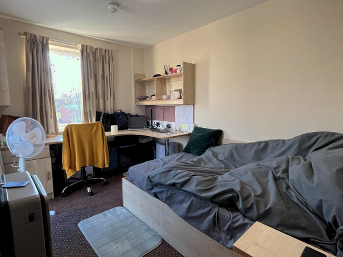 1 Bedroom House To Rent In Victoria Park, Manchester, M13