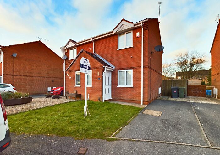 2 Bedroom Semi-Detached House To Rent In Primrose Close, Alfreton, DE55