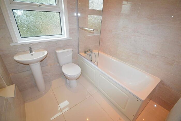 4 Bedroom Property To Rent In Rhodesia Road, London, E11