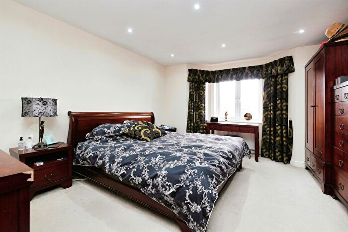 5 Bedroom Detached House For Sale In Kingfisher Close, Hartlepool, TS26