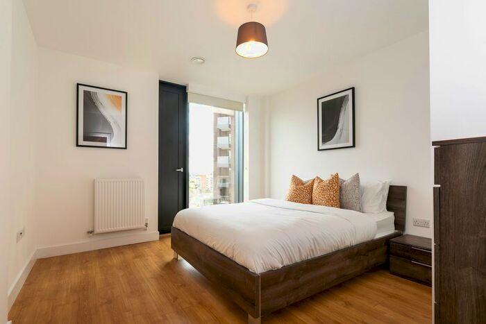 1 Bedroom Flat To Rent In Station Road, London, SE13