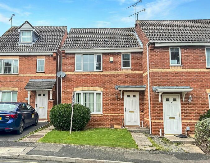 3 Bedroom End Of Terrace House To Rent In Gillquart Way, Coventry, CV1