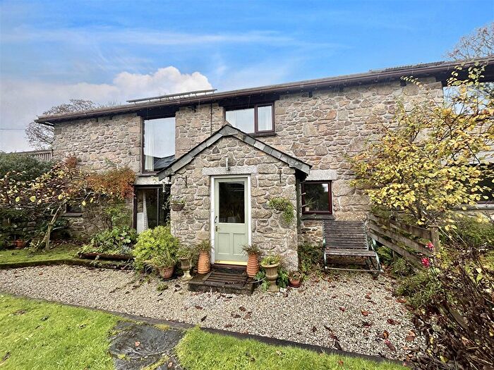 4 Bedroom Detached House To Rent In Treslea, Cardinham, PL30