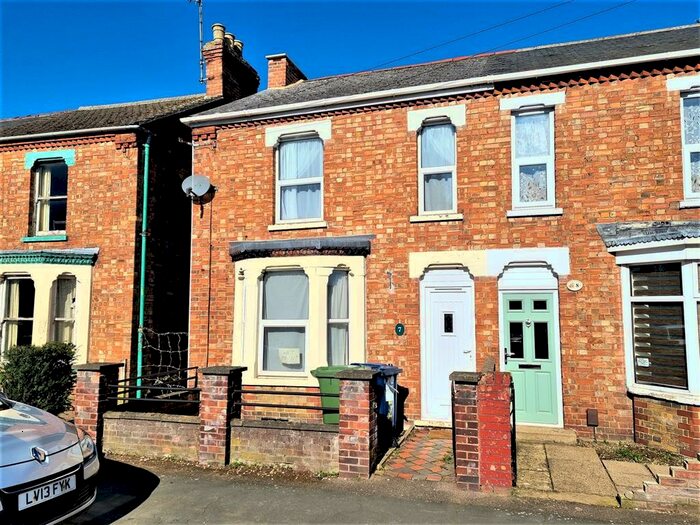 3 Bedroom Semi-Detached House To Rent In York Road, Wisbech, PE13