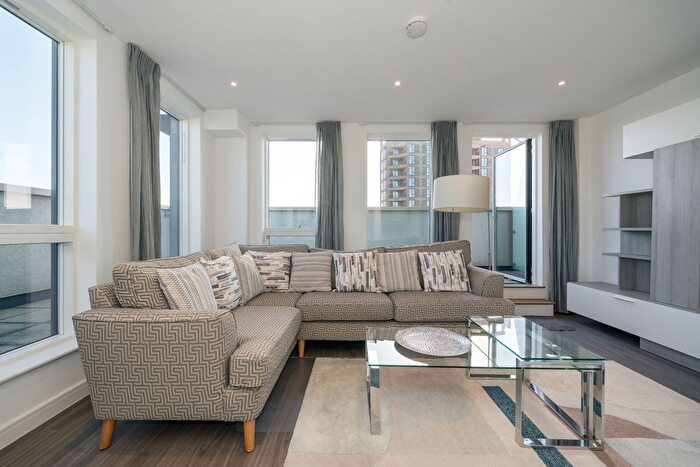 2 Bedroom Flat For Sale In Whelan Road, Acton, W3