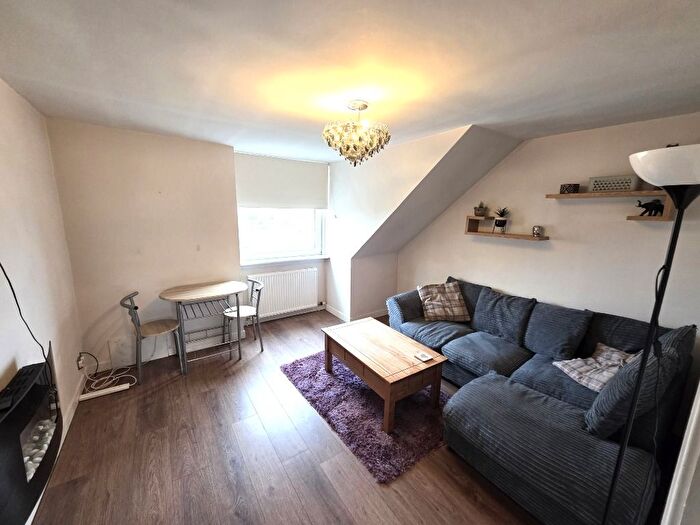 1 Bedroom Flat To Rent In Castle Terrace, City Centre, Aberdeen, AB11