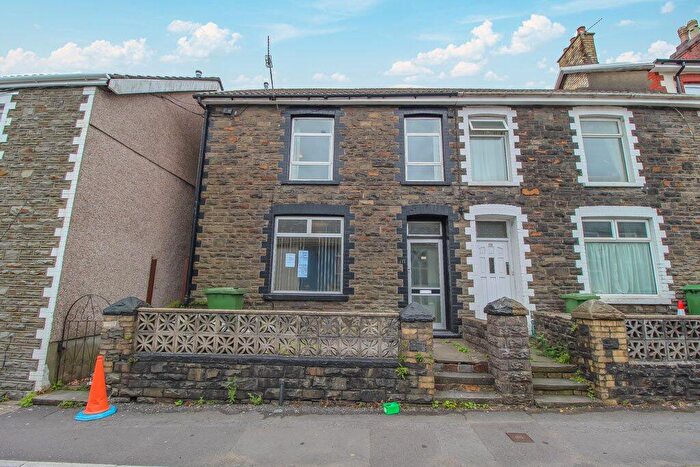 4 Bedroom House To Rent In Wood Road, Treforest, Pontypridd, CF37