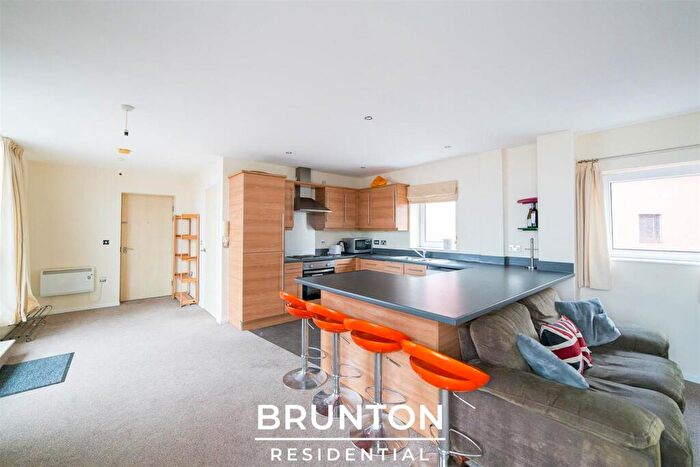 4 Bedroom Penthouse To Rent In £pppw - Rialto Building, City Centre, NE1