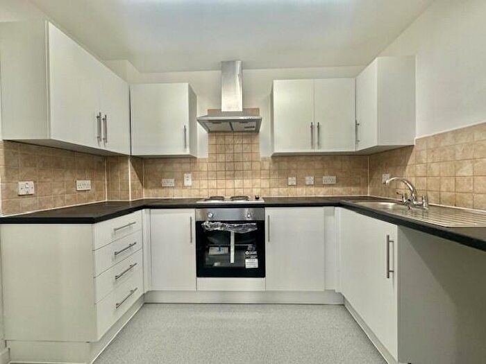 1 Bedroom Flat To Rent In Seawall Court, Dock Street, IG11
