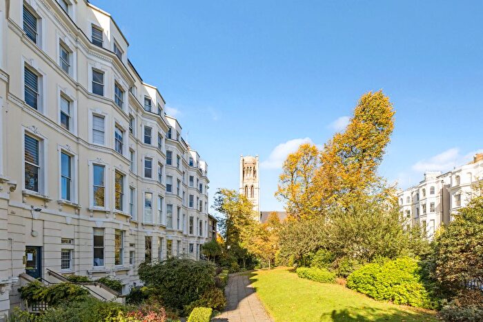 Studio To Rent In Colville Gardens, Notting Hill, W11