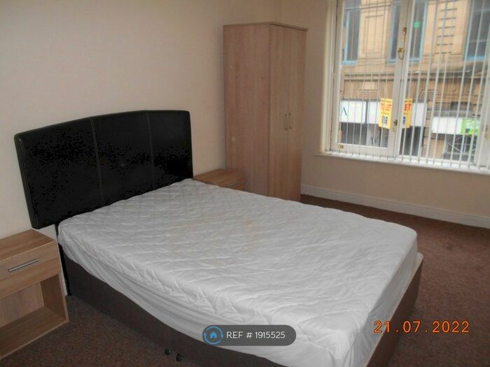 1 Bedroom Flat To Rent In Piccadilly House, Bradford, BD1