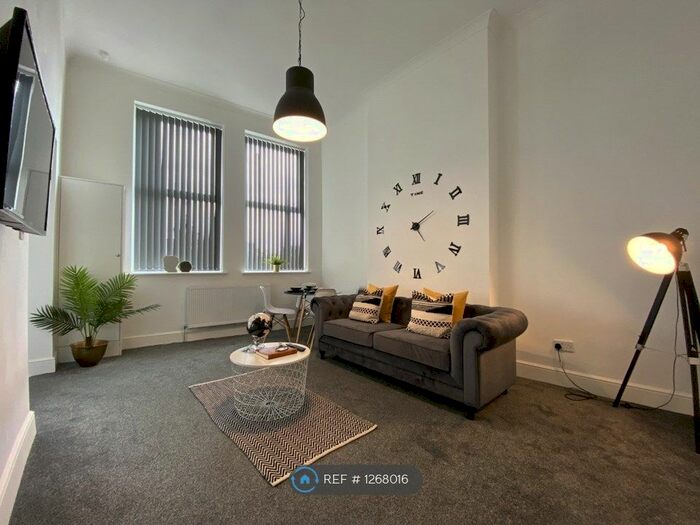 3 Bedroom Flat To Rent In Holmes Street, Liverpool L8