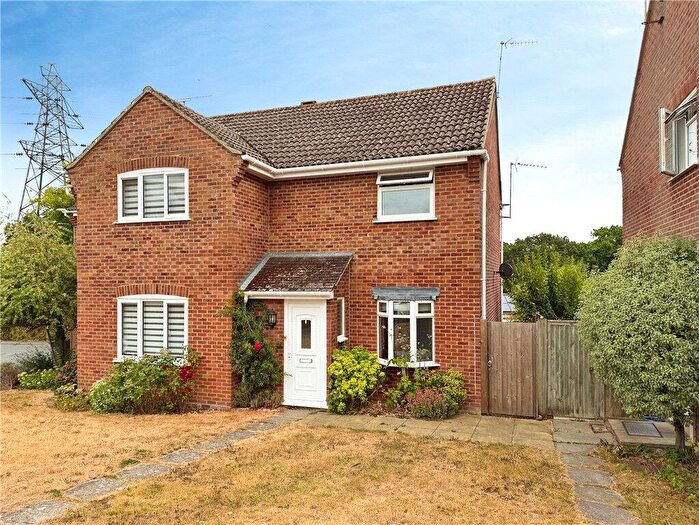 2 Bedroom Semi-Detached House For Sale In South Close, Romsey, Hampshire, SO51