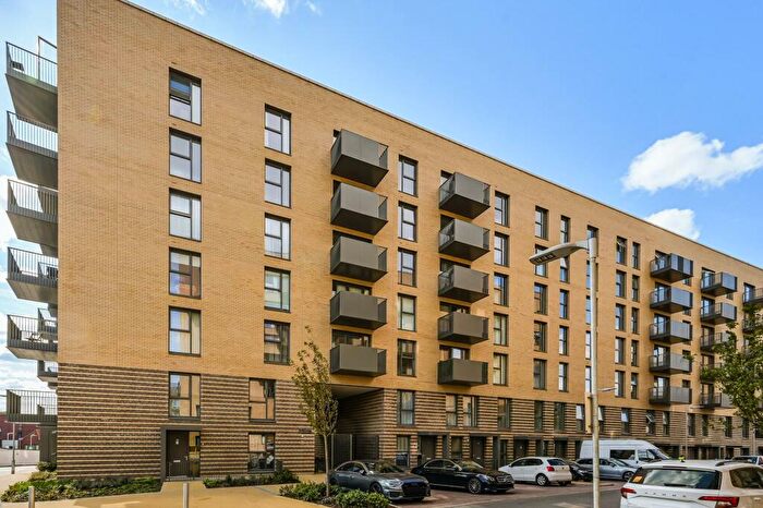 2 Bedroom Apartment To Rent In Wryneck Apartments, Hendon Waterside, London, NW9