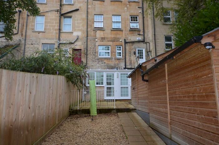 Studio To Rent In Wood Street - Lower Bristol Road, BA2