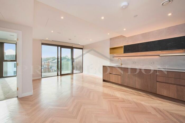 1 Bedroom Flat To Rent In Hampton House, Kings Road Park, Fulham, SW6