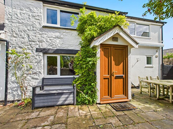 2 Bedroom Cottage To Rent In Pen Y Craig, Prestatyn, Gwaenysgor, LL18