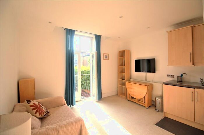 1 Bedroom Apartment To Rent In Cranbrook Road, Redland, Bristol, BS6