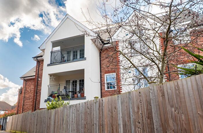 2 Bedroom Flat For Sale In Wickham Road, Shirley, Croydon, CR0