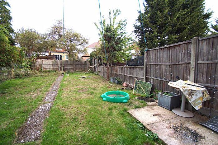 1 Bedroom Flat To Rent In Imperial Close, Harrow, HA2