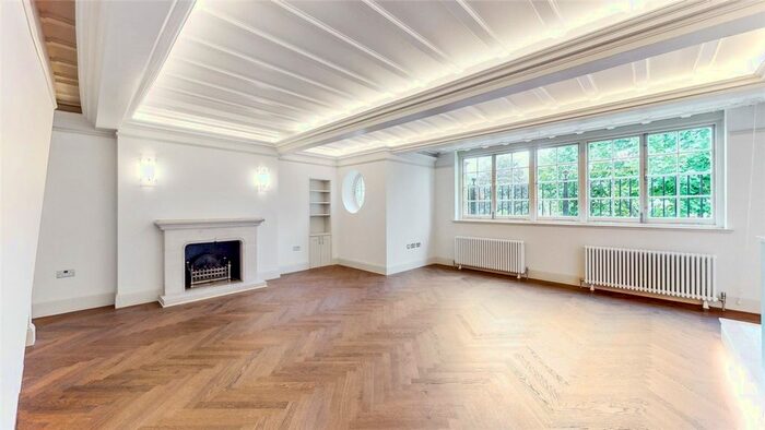 2 Bedroom Flat To Rent In Lansdowne House, Lansdowne Road, London, W11