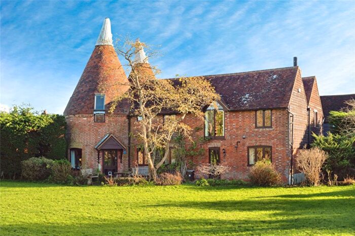 5 Bedroom Detached House For Sale In Vauxhall Lane, Tonbridge, Kent, TN11