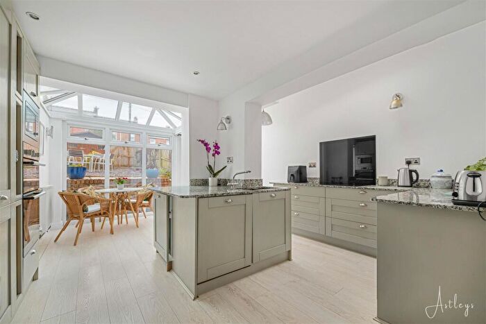 3 Bedroom Terraced House For Sale In Woodville Road, Mumbles, Swansea, SA3
