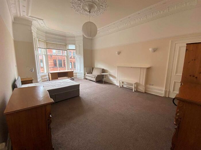 3 Bedroom Flat To Rent In Kersland Street, Hillhead, Glasgow, G12